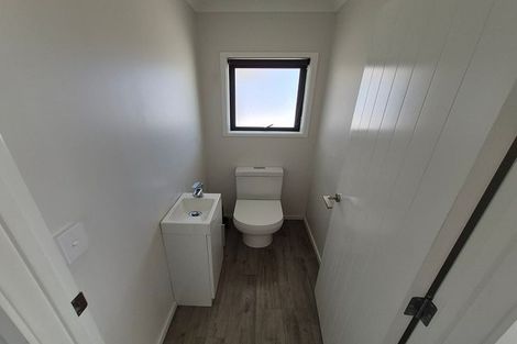 Photo of property in 310 Lakes Boulevard, Pyes Pa, Tauranga, 3112