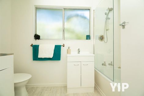 Photo of property in 16a Glen Alton Avenue, Paparangi, Wellington, 6037