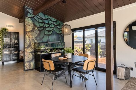 Photo of property in 33a Fitzroy Road, Fitzroy, New Plymouth, 4312