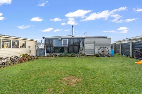 Photo of property in 215 Mcquarrie Street, Kingswell, Invercargill, 9812