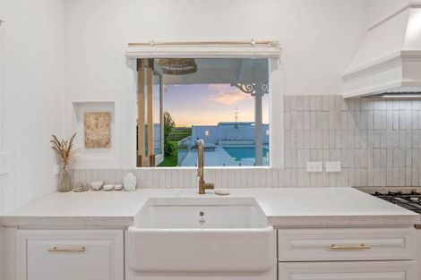 Photo of property in 161 Monument Road, Clevedon, 2582