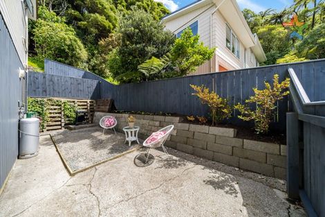 Photo of property in 85a Mulberry Street, Normandale, Lower Hutt, 5010