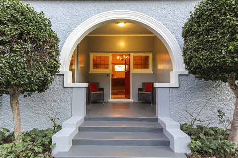 Photo of property in 32 Barrett Street, Westown, New Plymouth, 4310