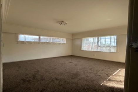 Photo of property in 3a Sutton Crescent, Papatoetoe, Auckland, 2025