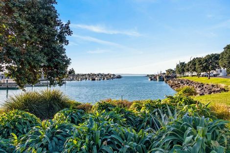 Photo of property in 501d/14 West Quay, Ahuriri, Napier, 4110