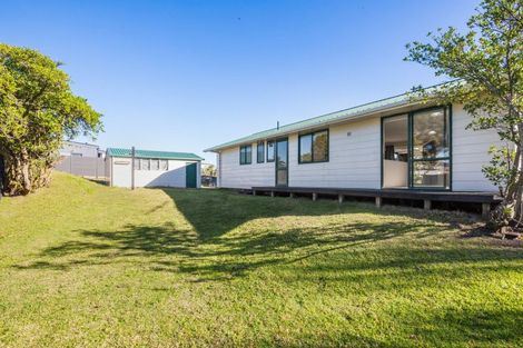 Photo of property in 16b Karaka Street, Otaki Beach, Otaki, 5512