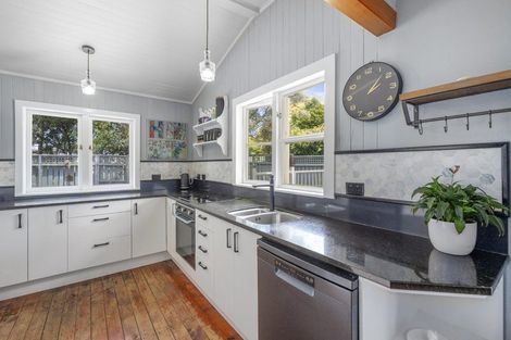 Photo of property in 22 North Crescent, Kaukapakapa, 0873