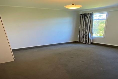 Photo of property in 12 Harland Street, Brooklyn, Wellington, 6021