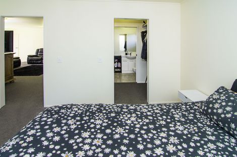 Photo of property in 85b Oxford Street, Tawa, Wellington, 5028