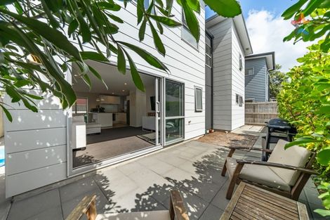 Photo of property in 3 Okoutu Lane, Moera, Lower Hutt, 5010