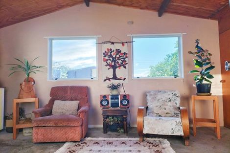 Photo of property in 1440 Martinborough Masterton Road, Gladstone, Masterton, 5884