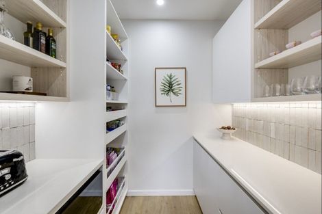 Photo of property in 250 Meeanee Road, Meeanee, Napier, 4112