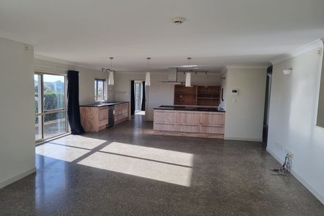 Photo of property in 15 Epic Way, Newlands, Wellington, 6037