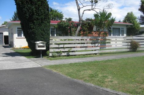 Photo of property in 12 Arran Place, Aramoho, Whanganui, 4500