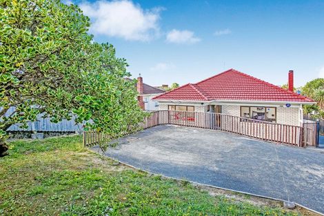 Photo of property in 1/445 Mount Albert Road, Mount Roskill, Auckland, 1041