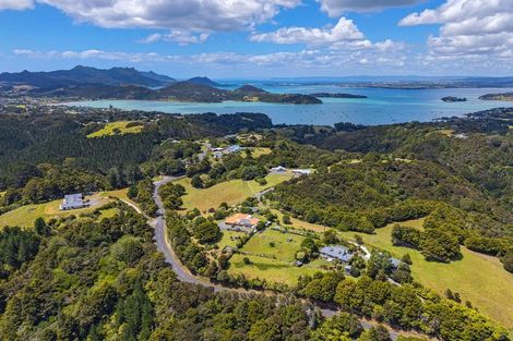 Photo of property in 121 Owhiwa Road, Parua Bay, Onerahi, 0192