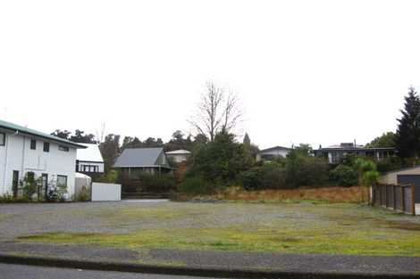 Photo of property in 48 Ahau Street, Moana, 7872