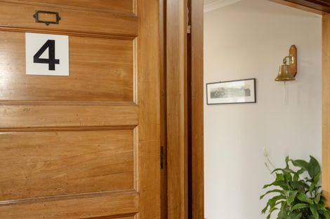 Photo of property in 33 Wellington Street, Enfield, Oamaru, 9491