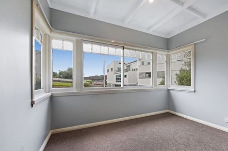 Photo of property in 76 Waimea Road, Nelson South, Nelson, 7010