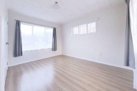 Photo of property in 57a Tiroroa Avenue, Te Atatu South, Auckland, 0610