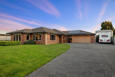 Photo of property in 8 Margaret Alice Close, Whalers Gate, New Plymouth, 4310