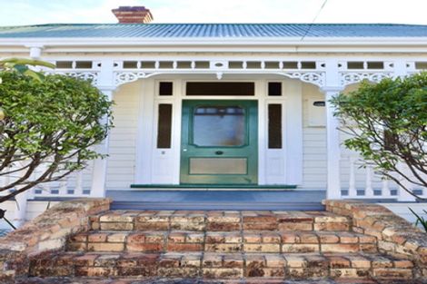 Photo of property in 34 Mozeley Avenue, Devonport, Auckland, 0624