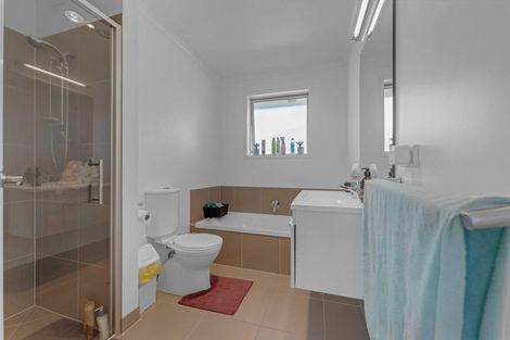 Photo of property in 4 Waitaua Street, Papakura, 2110