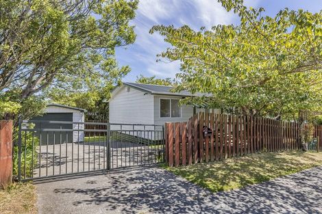 Photo of property in 21a Omapere Street, Whitby, Porirua, 5024