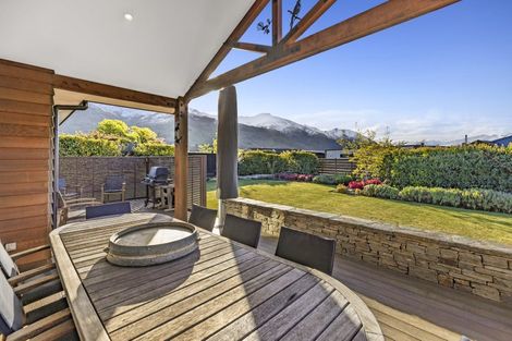 Photo of property in 12 Sapphire Spring Rise, Wanaka, 9305