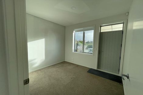 Photo of property in 7 Ceramic Lane, New Lynn, Auckland, 0600