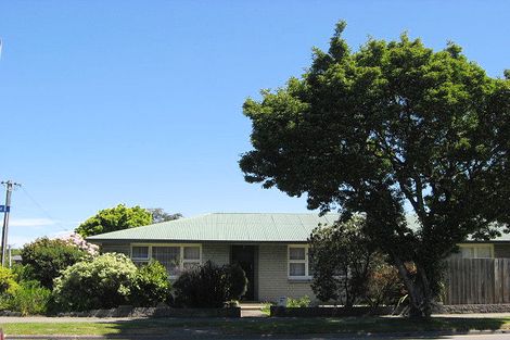 Photo of property in 1/105 Memorial Avenue, Burnside, Christchurch, 8053