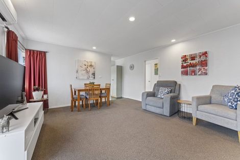 Photo of property in 35 Rewa Street, Takaro, Palmerston North, 4412