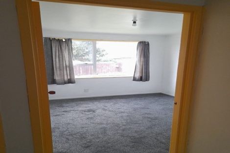 Photo of property in 3/3 Etherton Drive, Weymouth, Auckland, 2103