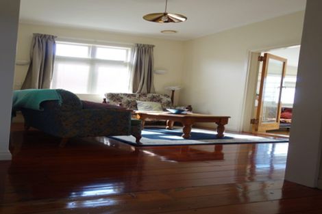 Photo of property in 101 Endeavour Street, Lyall Bay, Wellington, 6022
