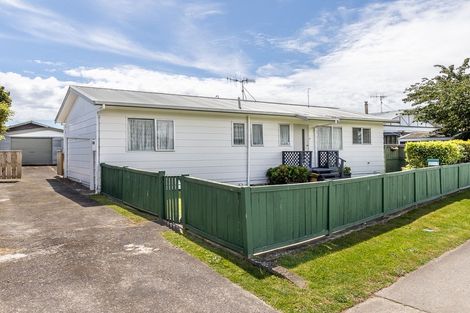 Photo of property in 125 Arawhata Road, Paraparaumu, 5032