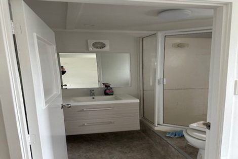 Photo of property in 156 Rathgar Road, Henderson, Auckland, 0610