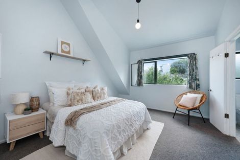 Photo of property in 102a Wexford Road, Miramar, Wellington, 6022