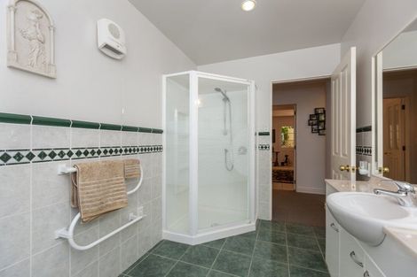 Photo of property in 5a Willow Grove, Raumati Beach, Paraparaumu, 5032