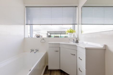 Photo of property in 64 Long Range Road, Omakere, Waipawa, 4271