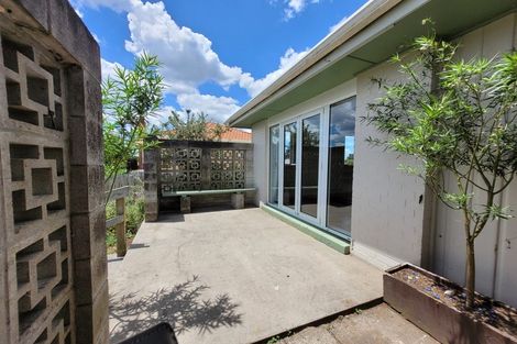 Photo of property in 61 Mount View Road, Melville, Hamilton, 3206