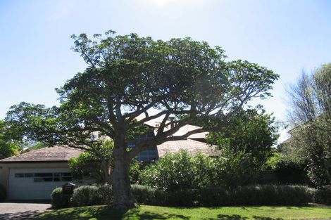 Photo of property in 6 Muritai Road, Milford, Auckland, 0620