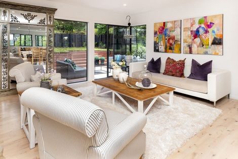 Photo of property in 9 Ramoana Mews, Shelly Park, Auckland, 2014