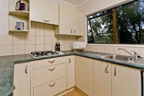 Photo of property in 81 Oaktree Avenue, Browns Bay, Auckland, 0630