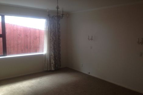 Photo of property in 3 Tanera Crescent, Brooklyn, Wellington, 6021