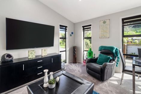 Photo of property in 8 Florey Heights, Springfield, Rotorua, 3015