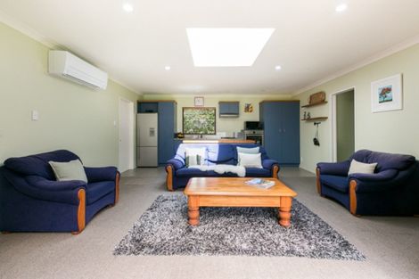 Photo of property in 637a Waipatiki Road, Tangoio, Napier, 4181