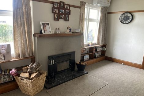 Photo of property in 100 Shakespeare Road, Waltham, Christchurch, 8023