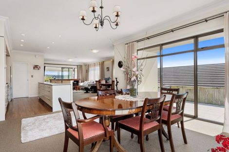 Photo of property in 28 Rexford Heights, Pyes Pa, Tauranga, 3112