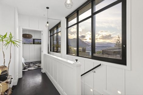 Photo of property in 3 Baker Grove, Wanaka, 9305