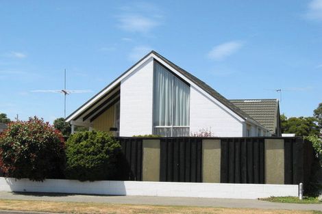 Photo of property in 42b Delaware Crescent, Russley, Christchurch, 8042